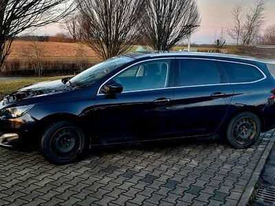 Gebraucht Peugeot 308 130 PS (95 kW) 2015 Schwarz Kombi