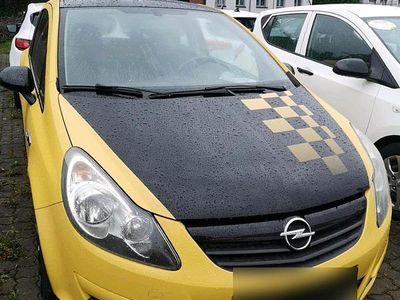 Używany Opel Corsa 101 KM (74 kW) 2010 Żółty Hatchback