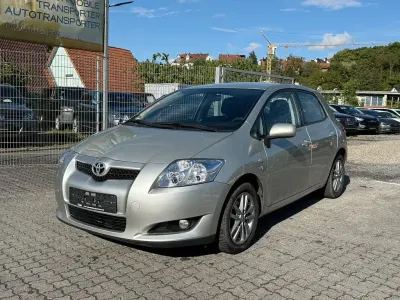 Gebraucht Toyota Auris Team 97 PS (71 kW) 2008 Silber Kleinwagen