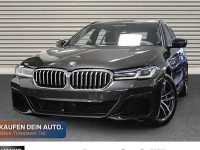 Usata BMW 540 Shadowline 333 CV (244 kW) 2023 Grigio Station wagon