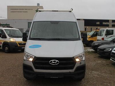 Gebraucht Hyundai H 350 150 PS (110 kW) 2015 Silber Van