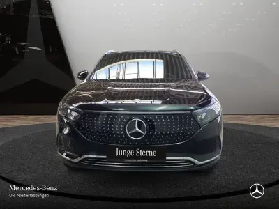 Gebraucht Mercedes EQA250 Electric Art 139 kW (190 PS) 2025 Kosmosschwarz SUV