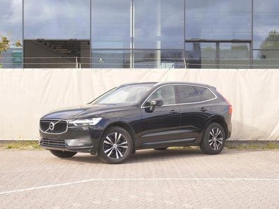 Gebraucht Volvo XC60 Momentum 250 PS (183 kW) 2020 Schwarz SUV