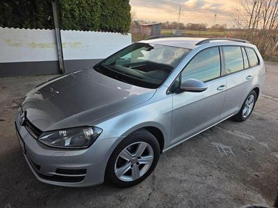 Gebraucht VW Golf VII Comfortline 105 PS (77 kW) 2014 Silber Kombi