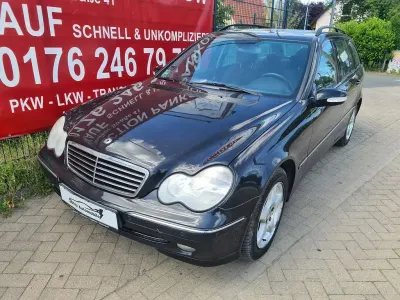 Gebraucht Mercedes C180 Avantgarde 143 PS (105 kW) 2003 Schwarz Limousine
