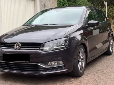 Gebraucht VW Polo Allstar 90 PS (66 kW) 2016 Grau Limousine