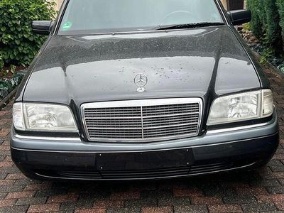 Gebraucht Mercedes C220 150 PS (110 kW) 1995 Schwarz Limousine