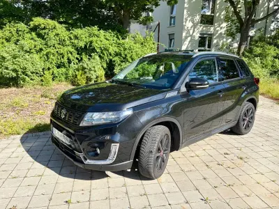 Gebraucht Suzuki Vitara Comfort+ 116 PS (85 kW) 2022 Schwarz SUV