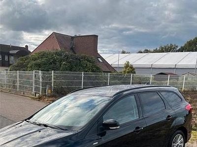 Gebraucht Ford Focus 120 PS (88 kW) 2018 Schwarz Kombi