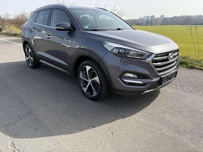 Gebraucht Hyundai Tucson Premium 185 PS (136 kW) 2015 Thunder grey / met SUV