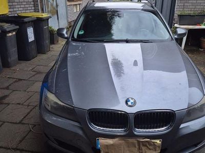 Second-hand BMW 318 143 CP (105 kW) 2009 Gri Break