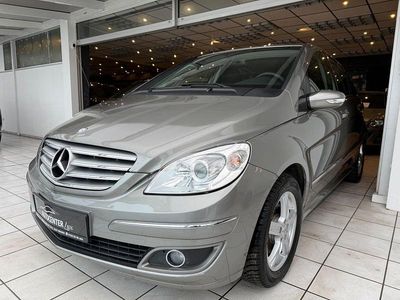 Gebraucht Mercedes B200 136 PS (100 kW) 2007 Kometgrau  metalliclack Van / Kleinbus