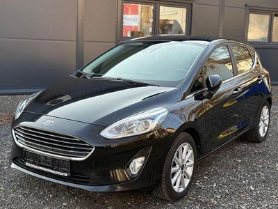 Gebraucht Ford Fiesta Titanium 101 PS (74 kW) 2017 Schwarz Kleinwagen