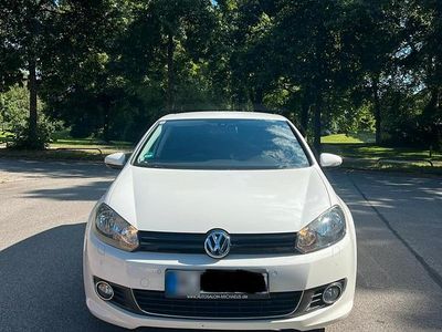 Usata VW Golf VI 90 CV (66 kW) 2011 Bianco Utilitaria