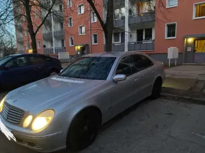 Brugt Mercedes E220 Elegance 150 HK (110 kW) 2002 Sølv Sedan
