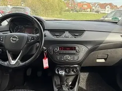 Begagnad Opel Corsa Edition 69 HK (50 kW) 2019 Vit Halvkombi
