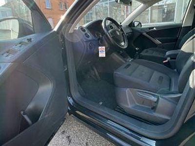 Gebraucht VW Tiguan Sportline 140 PS (102 kW) 2009 Schwarz SUV