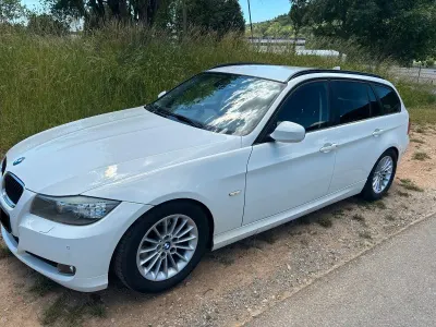 Gebraucht BMW 318 Comfort Edition 143 PS (105 kW) 2011 Weiß Kombi