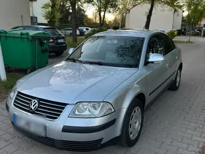 Second-hand VW Passat 100 CP (73 kW) 2004 Argintiu Berlinǎ