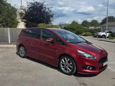 Gebraucht Ford S-MAX ST-Line 179 PS (131 kW) 2018 Rot Van / Kleinbus