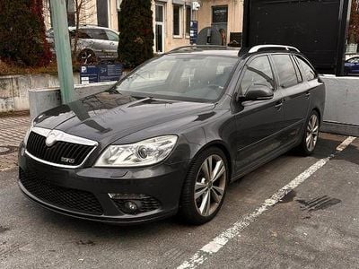 Usado Skoda Octavia RS 200 HP (147 kW) 2010 Cinzento Carrinha
