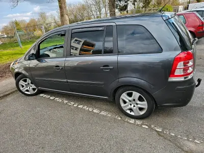 Gebraucht Opel Zafira Edition 140 PS (102 kW) 2009 Grau Van / Kleinbus
