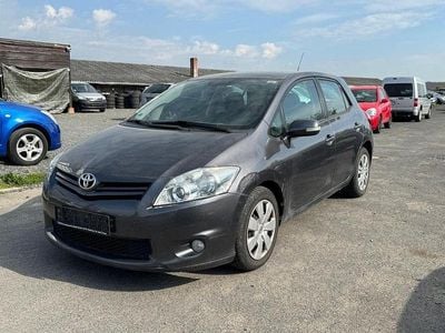 Gebraucht Toyota Auris Life 90 PS (66 kW) 2011 Grau Kleinwagen