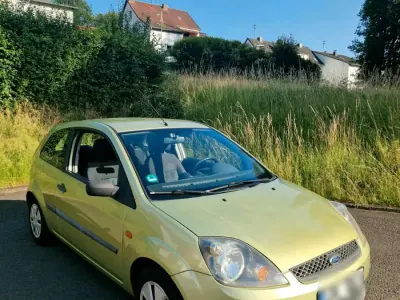 Gebraucht Ford Fiesta 60 PS (44 kW) 2005 Grün Kleinwagen