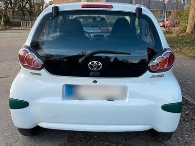 Usata Toyota Aygo 68 CV (50 kW) 2010 Bianco Utilitaria