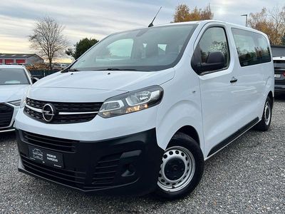 Weiß Gebraucht 2022 Opel Vivaro Van / Kleinbus | 17.490 € (Fairer Preis)