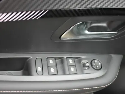 Neu Peugeot 208 Allure 110 PS (80 kW) 2026 Schwarz Kleinwagen