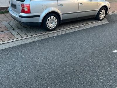 Gebraucht VW Passat 116 PS (85 kW) 2001 Silber Kombi