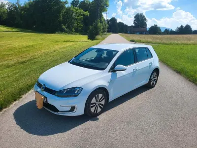 Gebraucht VW e-Golf 85 kW (116 PS) 2014 Weiß Kleinwagen