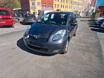 Usata Toyota Yaris 60 CV (44 kW) 2009 Grigio Utilitaria