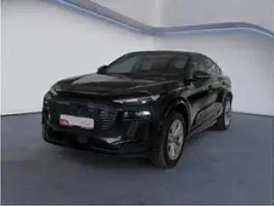 Gebraucht Audi Q6 e-tron 225 kW (306 PS) 2025 Schwarz (mythosschwarz) SUV