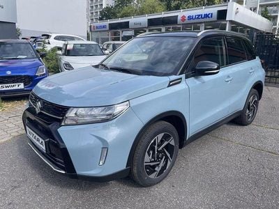 Gebraucht Suzuki Vitara Comfort+ 102 PS (75 kW) 2025 Ice/cosmic black pearl metalli SUV