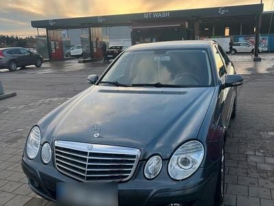 Gebraucht Mercedes E200 185 PS (136 kW) 2007 Grau Limousine