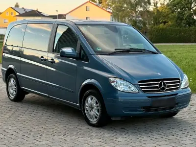 Używany Mercedes Viano 150 KM (110 kW) 2009 Niebieski Minivan