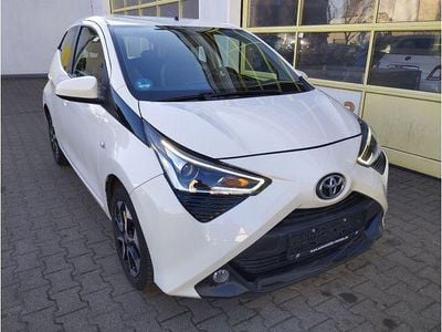 Usata Toyota Aygo 72 CV (52 kW) 2020 Bianco Utilitaria
