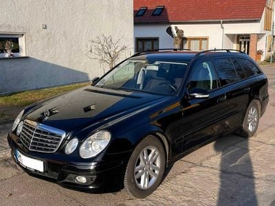 Schwarz Gebraucht 2007 Mercedes E200 Classic Kombi | 4.850 € (Fairer Preis)