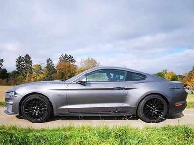 Grau Gebraucht 2021 Ford Mustang GT Coupé | 42.500 € (Fairer Preis)