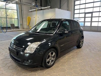 Usado Suzuki Swift Limited 92 HP (67 kW) 2010 Preto Citadino