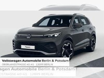 Neu VW Tiguan R-line 150 PS (110 kW) 2025 Grau (uranograu) SUV