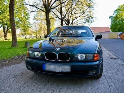BMW 528