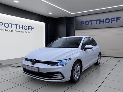 Gebraucht VW Golf VIII Life 116 PS (85 kW) 2023 Pure white Limousine