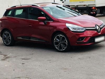 Gebraucht Renault Clio GrandTour 118 PS (86 kW) 2017 Rot Kombi