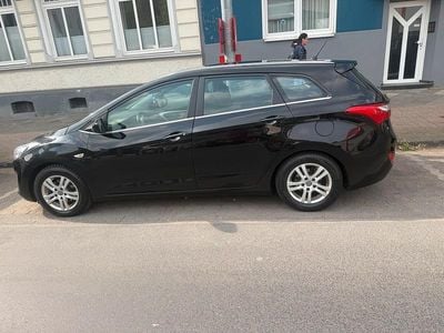 Usata Hyundai i30 136 CV (100 kW) 2016 Nero Station wagon