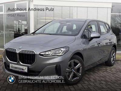 Gebraucht BMW 220 Luxury Line 156 PS (114 kW) 2025 Grau Van / Kleinbus