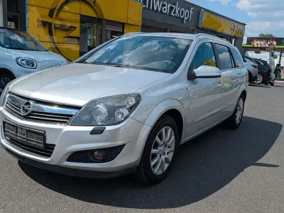 Gebraucht Opel Astra Innovation 110 PS (80 kW) 2008 Silber Limousine