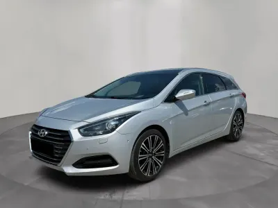 Gebraucht Hyundai i40 Premium 141 PS (103 kW) 2015 Silber Limousine